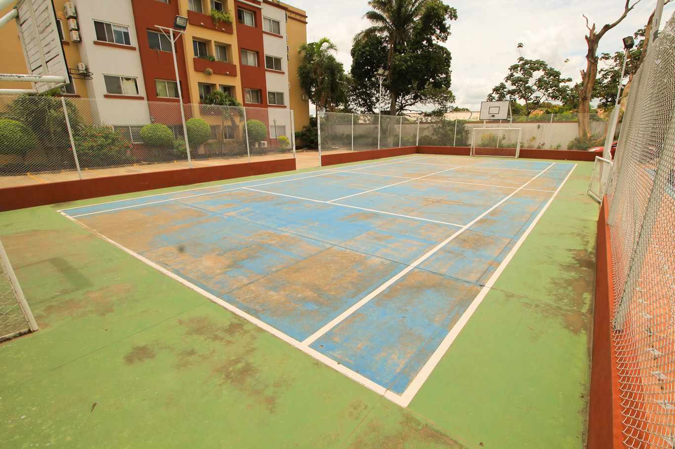 Departamento en VentaAV. BANZER CONDOMINIO SAN DIEGO  Foto 5