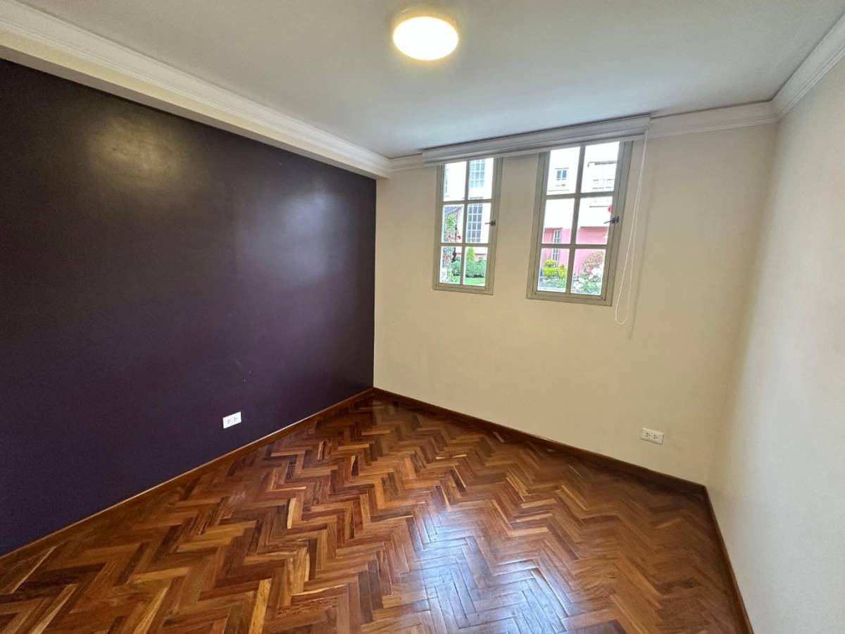 Casa en VentaCALLE 21 DE CALACOTO Y AV. COSTANERA CONDOMINIO CERRO GEMELO II Foto 13