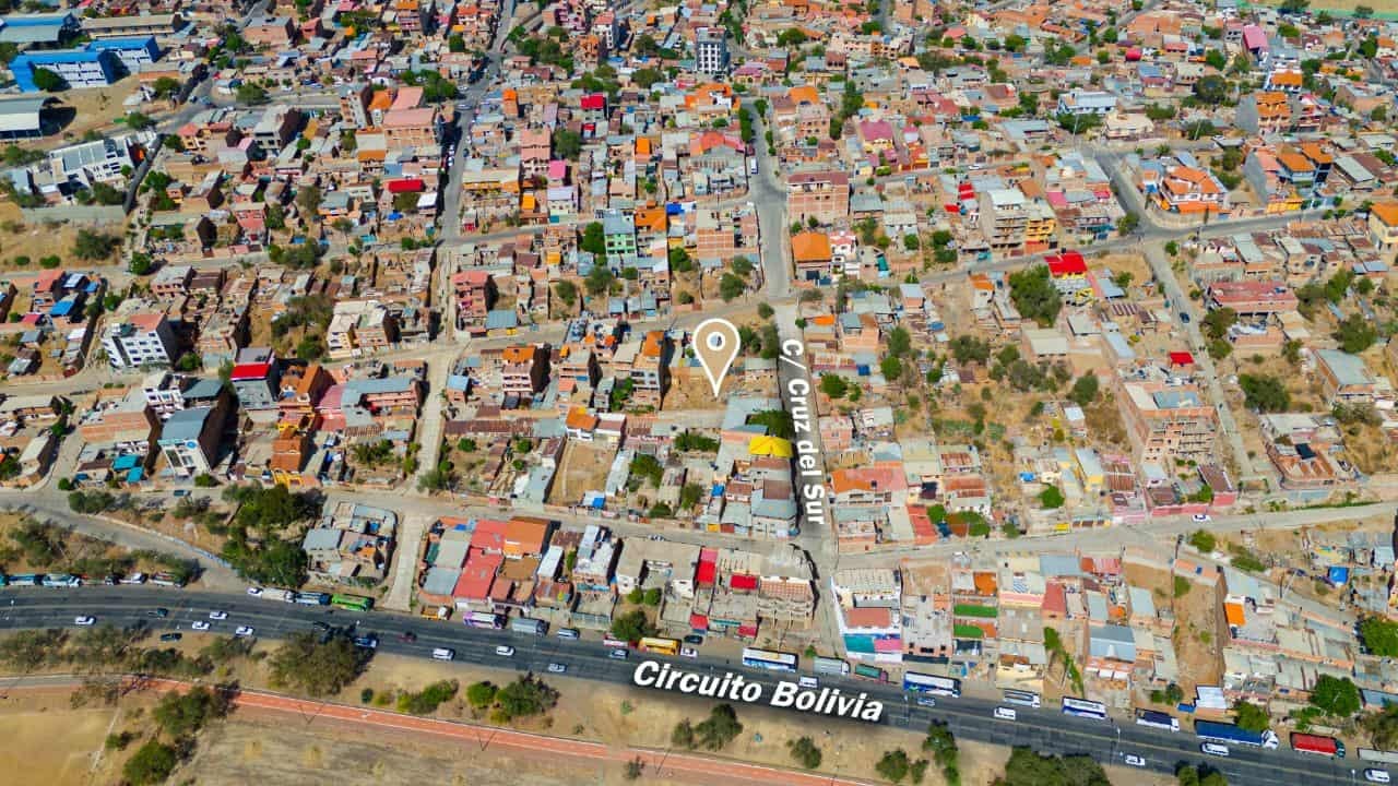 Terreno en VentaCalle Cruz del Sur a solo 2 cuadras del circuito bolivia    Foto 8