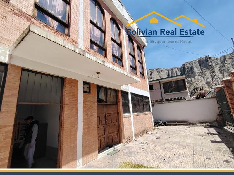 Casa en Achumani en La Paz 3 dormitorios 3 baños 2 parqueos Foto 1