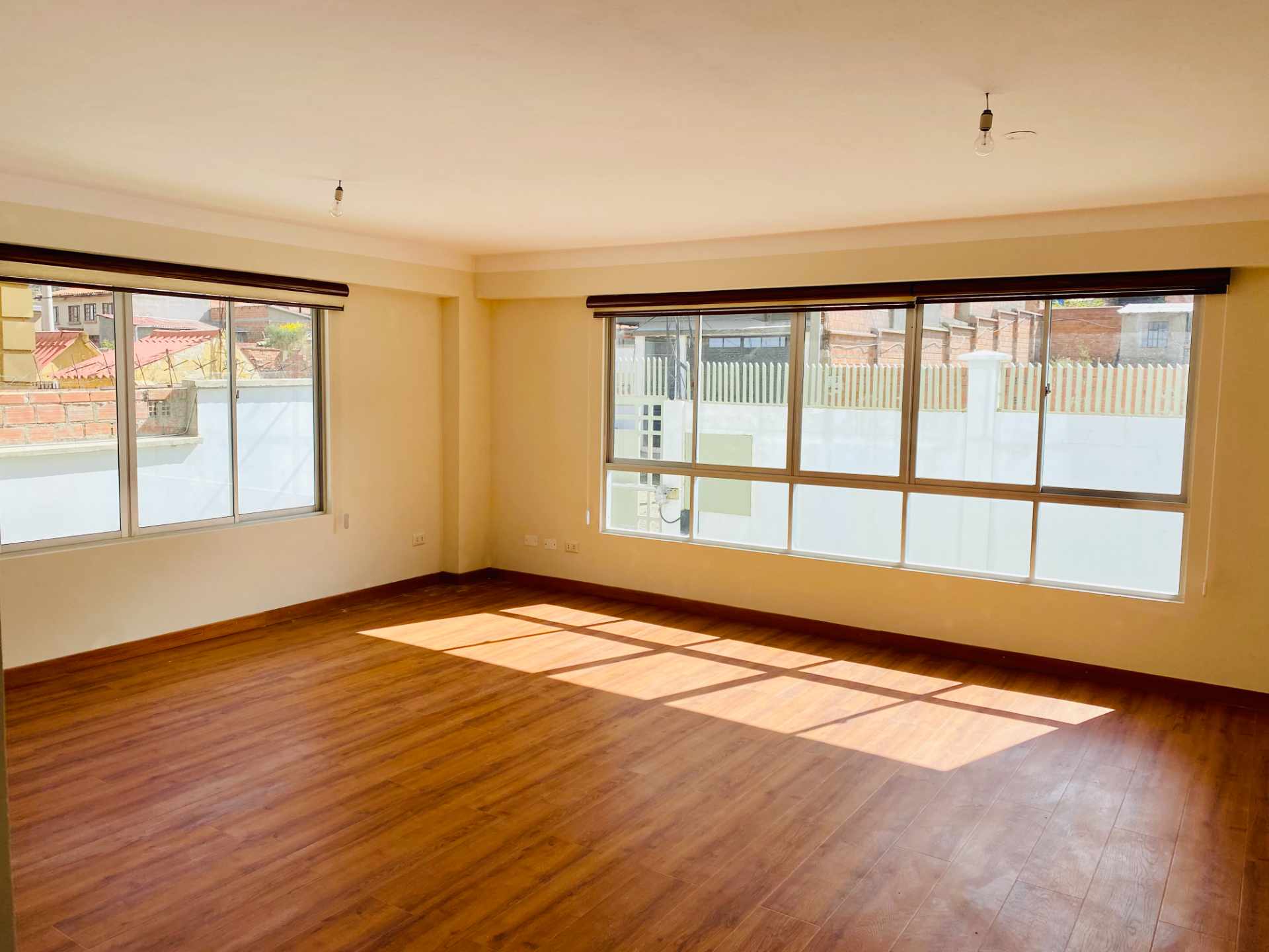 Departamento Achumani Urbanización Los Rosales Foto 1