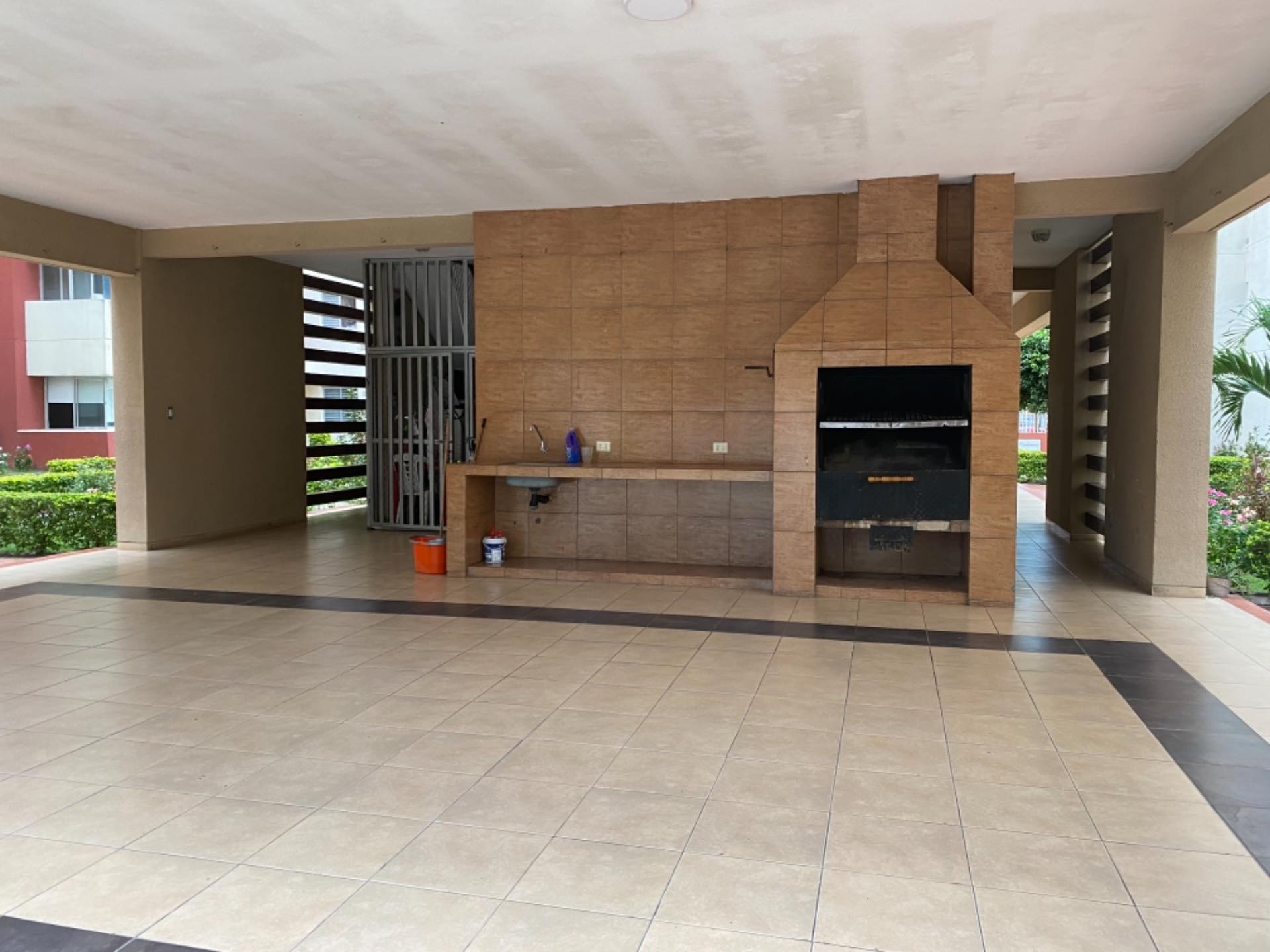 Departamento Condominio San Francisco II Av Doble Vía a la Guardia entre 5 Y 6 anillo  Foto 4