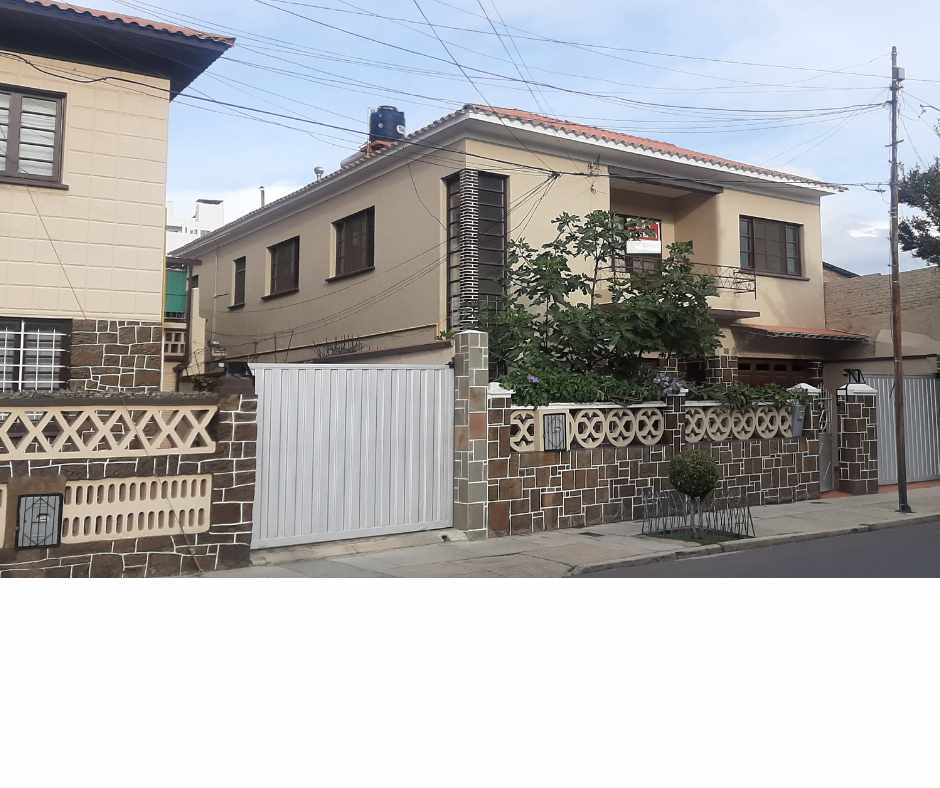 Casa en Noroeste en Cochabamba 5 dormitorios 4 baños 2 parqueos Foto 1