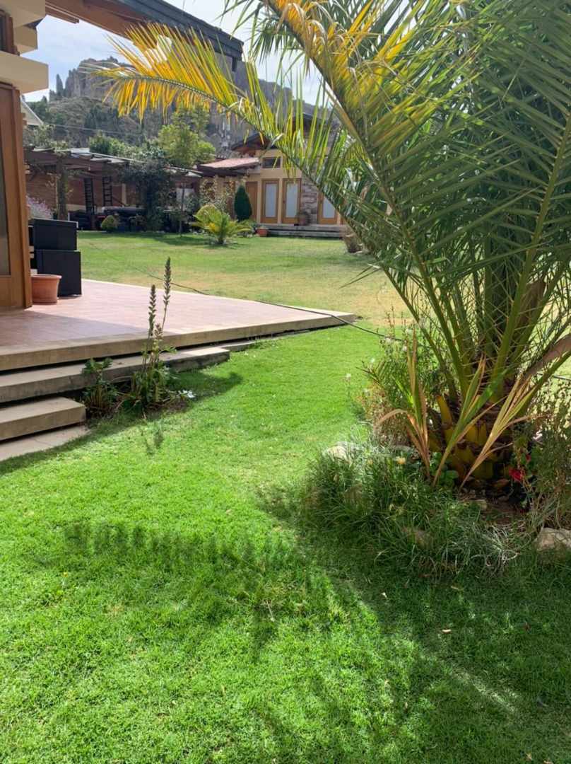 Casa en Achumani en La Paz 5 dormitorios 6 baños 6 parqueos Foto 4