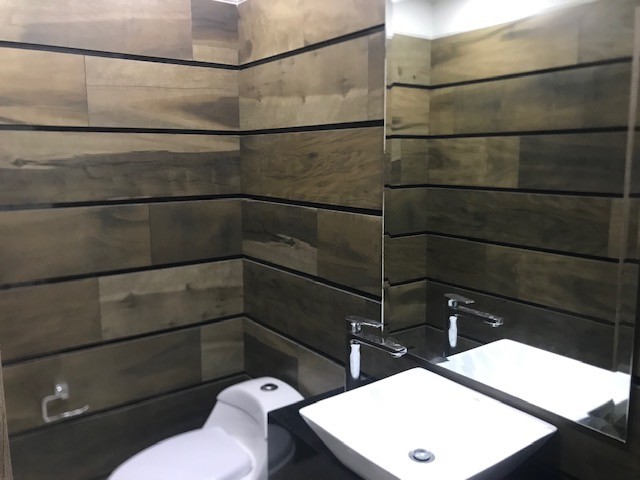 Departamento en AlquilerCondominio Sky Lux, Equipetrol Norte y 4to. Anillo, a pasos de Torre Dúo y del Mall Ventura. 1 dormitorios 2 baños 1 parqueos Foto 7