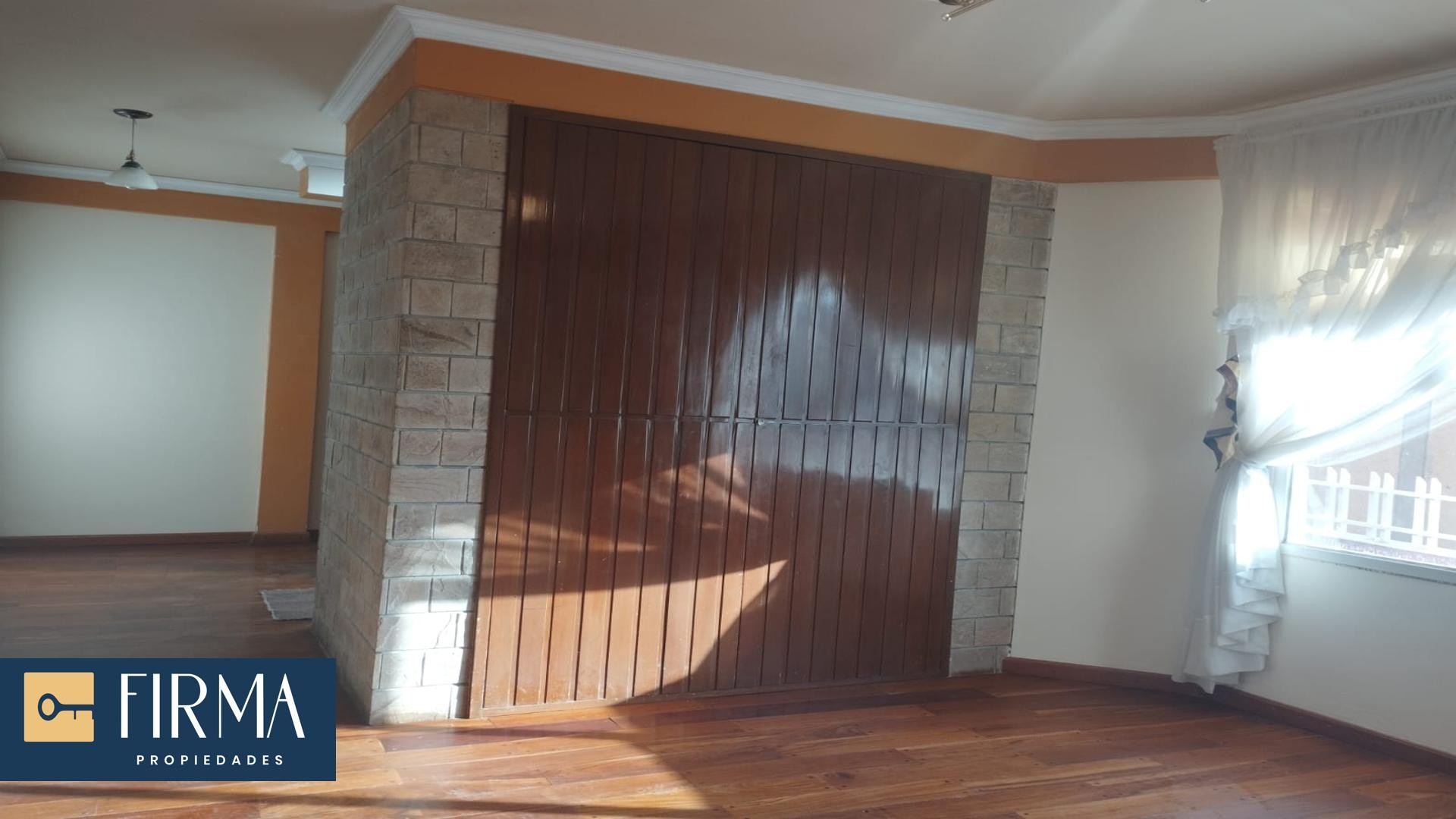 Casa en VentaCASA EN VENTA, COTA COTA 3 dormitorios 4 baños 1 parqueos Foto 11