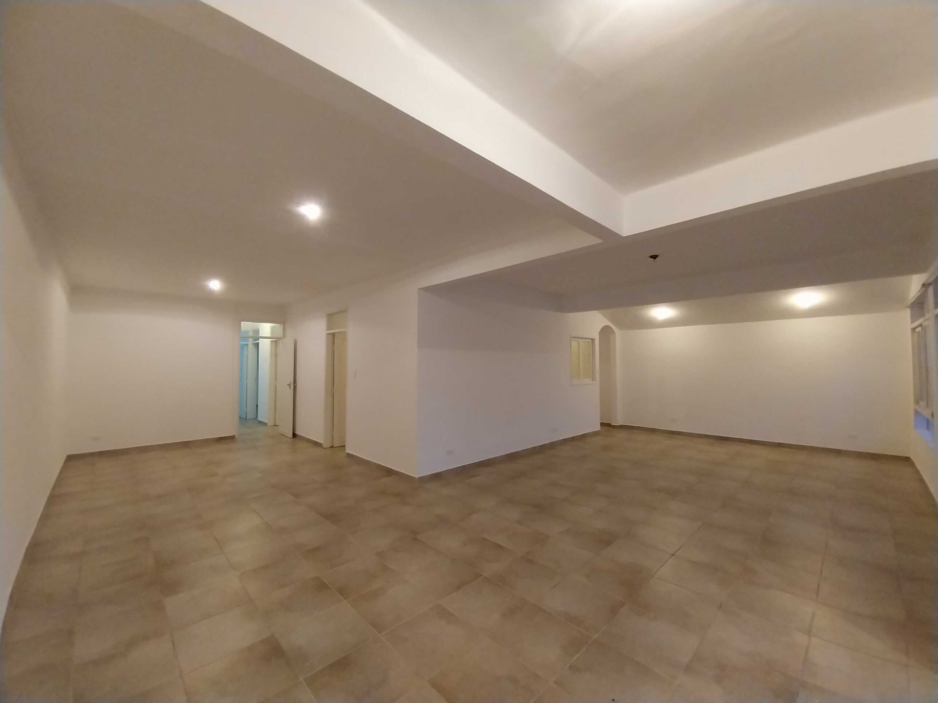 Casa en AlquilerBARRIO HAMACAS - ZONA NORTE 4° ANILLO Foto 2