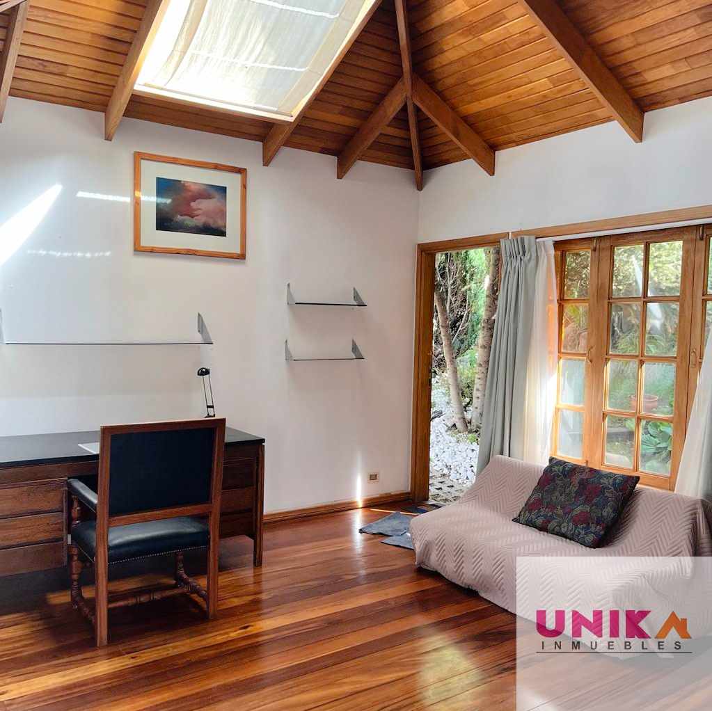 Departamento en Alquiler🏡 HERMOSO DEPARTAMENTO DUPLEX CON JARDIN AMOBLADO Y EQUIPADO EN ALQUILER, ACHUMANI  Foto 1