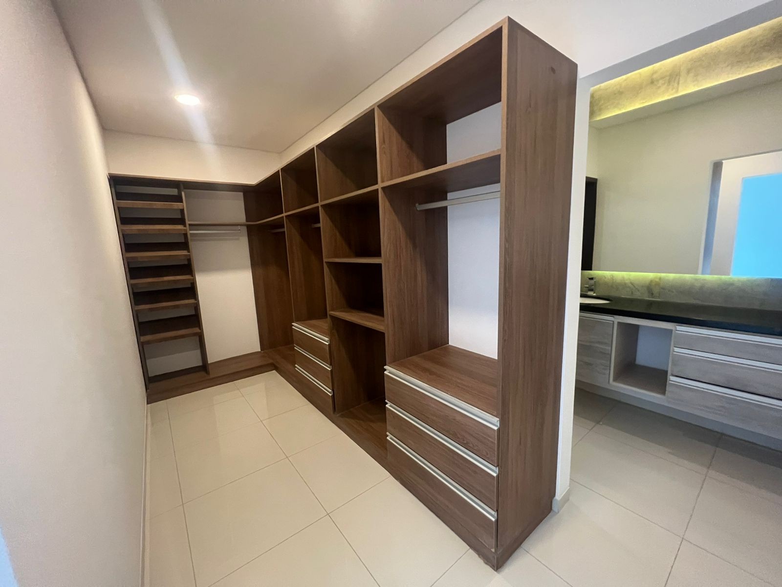Casa en AlquilerCONDOMINIO URUBO GOLF 5 dormitorios 6 baños 4 parqueos Foto 10