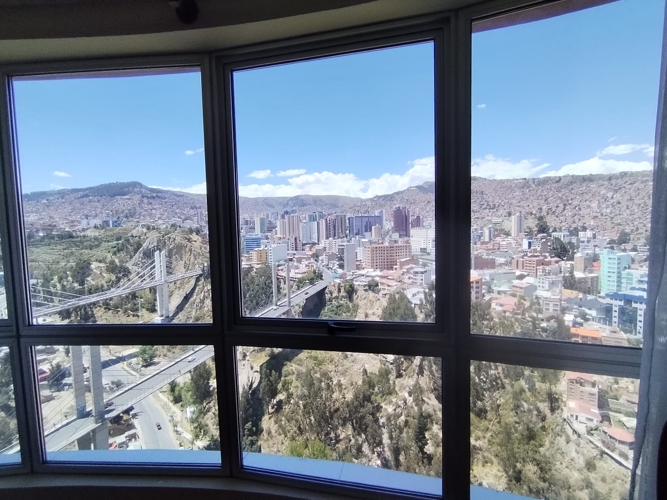 Departamento en Sopocachi en La Paz 3 dormitorios 4 baños 1 parqueos Foto 9