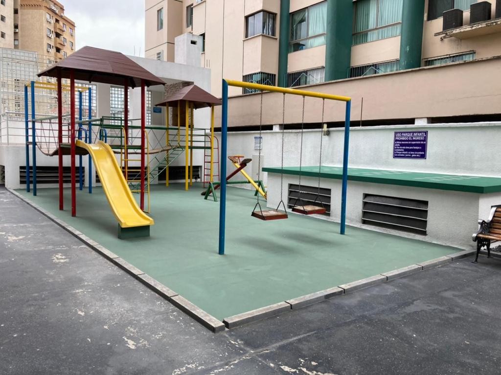 En Alquiler a $us 700 Foto 4