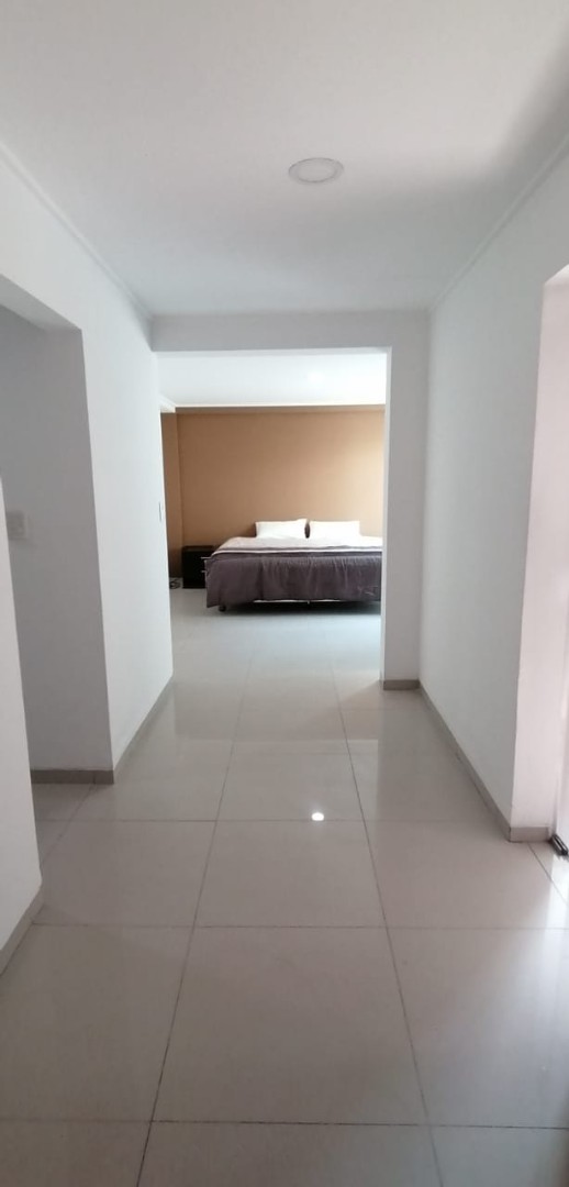 Departamento en AlquilerAvenida Velarde esquina Ana Barba Foto 2