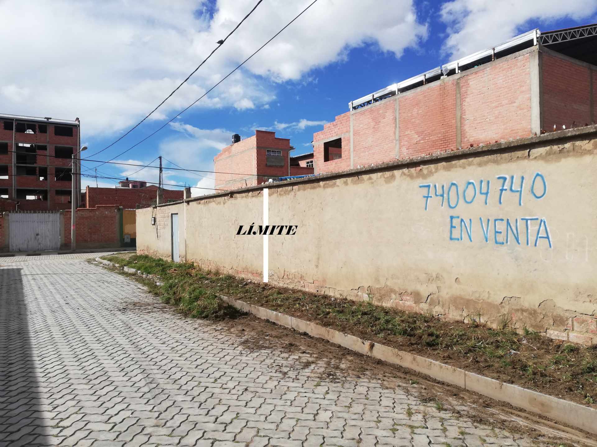 Terreno Zona Horizontes El Alto entre calle caracoles y calle santa fe detrás del centro de recursos pedagógicos Micaela Bastidas, a una cuadra de la plaza del payaso. A la altura del centro de salud Nuevos Horizontes que se ubica en la avenida Guadalquivir Foto 6
