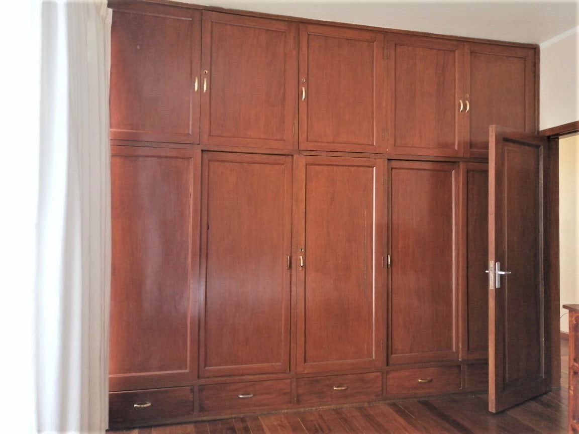 Oficina en Calacoto en La Paz 4 dormitorios 3 baños 5 parqueos Foto 16