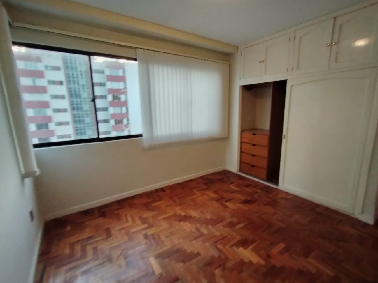 Departamento en Alquiler6 de agosto esquina campos , zona de San Jorge 4 dormitorios 3 baños 1 parqueos Foto 19