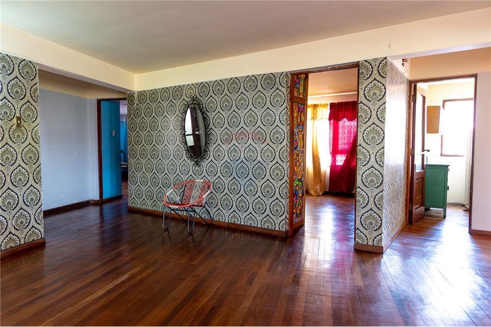 Casa en Venta2104 Avenida Melchor Perez de Olguin - Av. Melchor Perez esq. Acre - Oeste - Cochabamba Foto 3