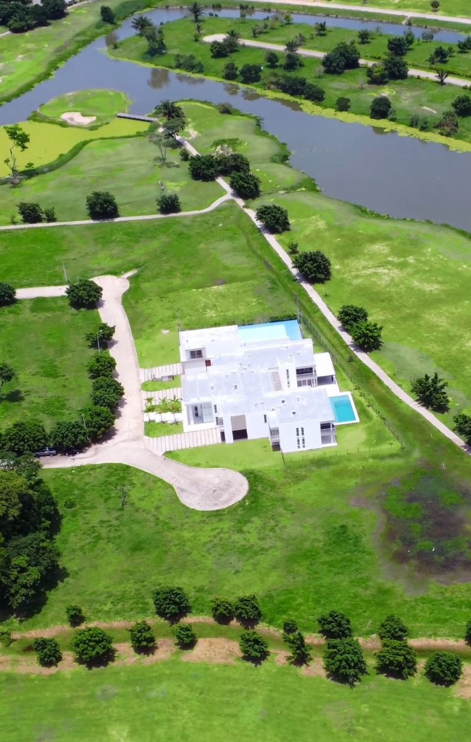 Casa en VentaCondominio Urubo Golf, Módulo 8 Foto 11