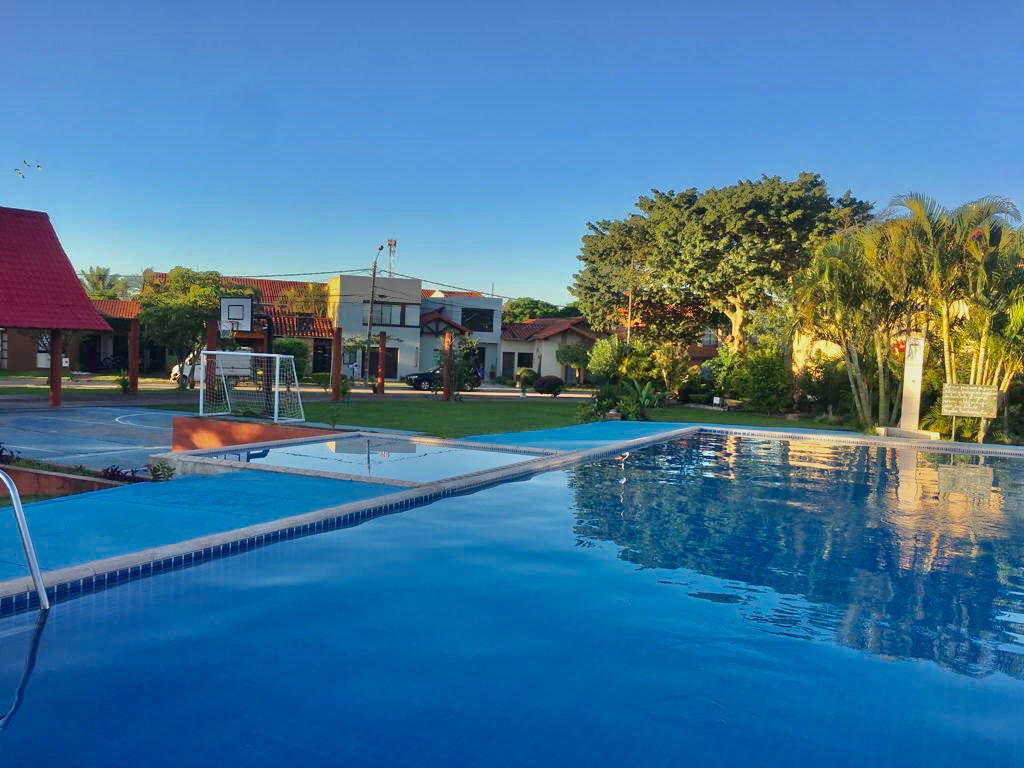 En Alquiler a $us 1,500 Foto 3