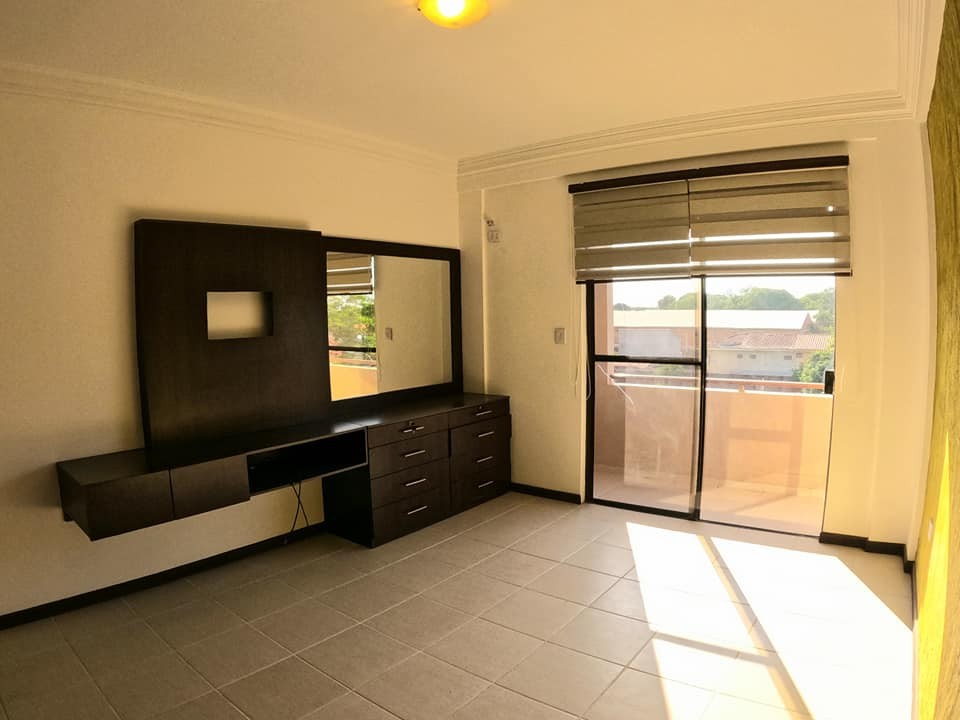 Departamento en VentaCondominio LA SIERRA ‼️ ZONA NORTE -–7mo. ANILLO 3 dormitorios 3 baños 1 parqueos Foto 18