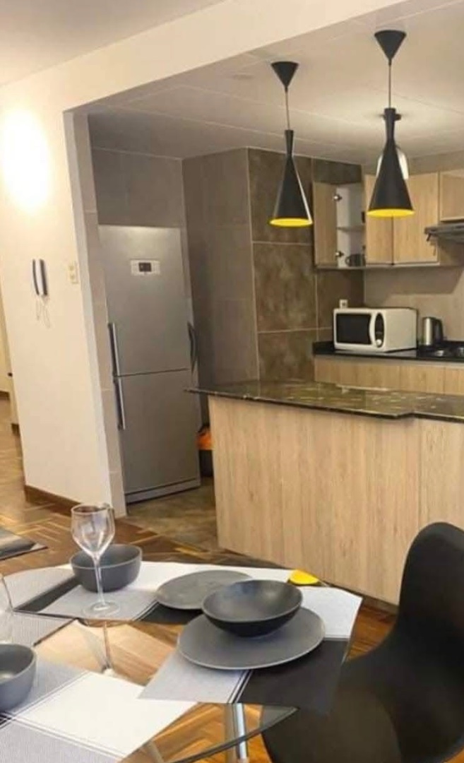 Departamento en Calacoto en La Paz 2 dormitorios 3 baños 1 parqueos Foto 2