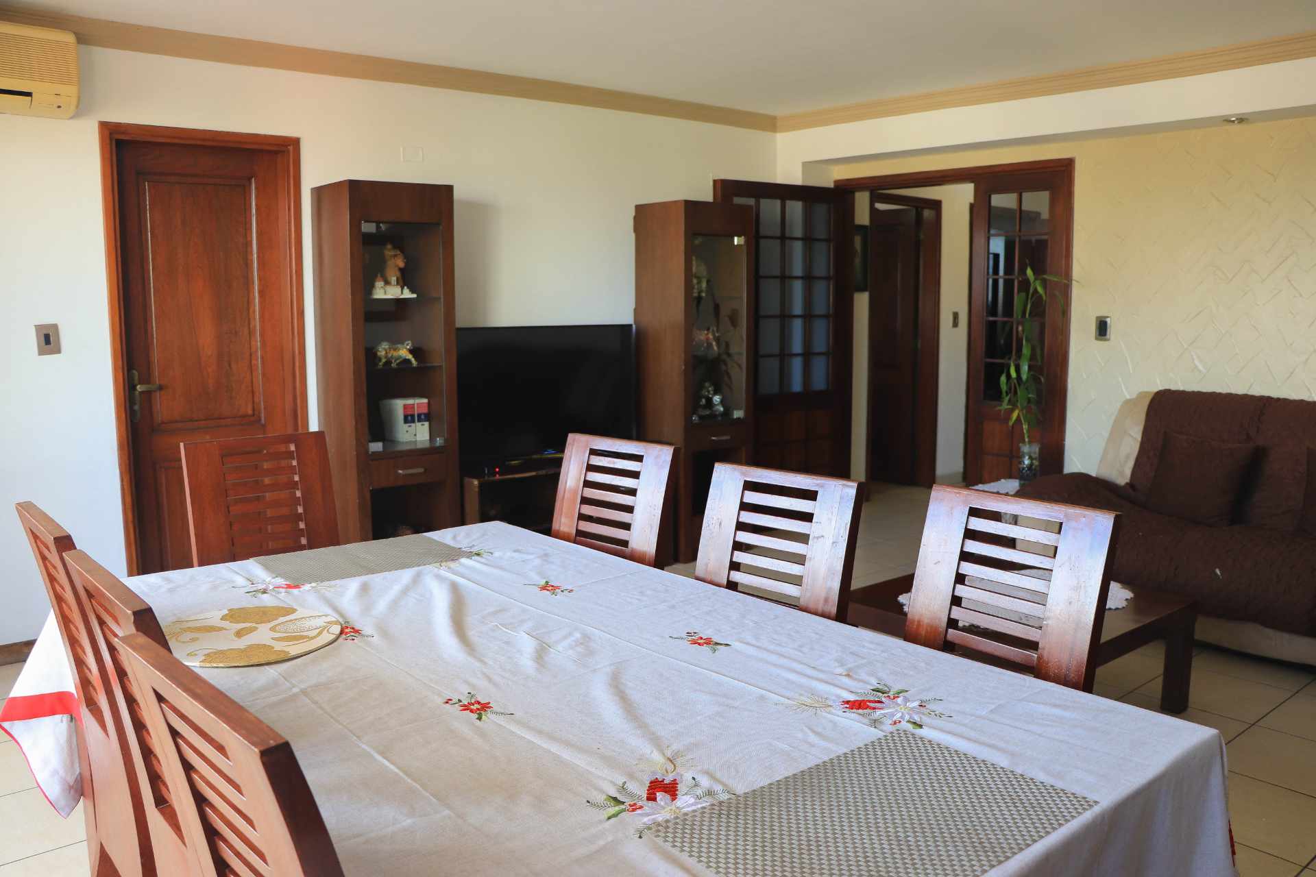 Departamento en Entre 2do y 3er anillo Norte en Santa Cruz de la Sierra 3 dormitorios 3 baños 1 parqueos Foto 18