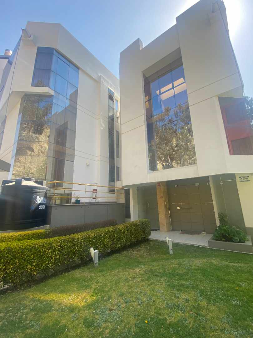 Departamento Av las Violetas #22 Altura calle 31 Foto 32