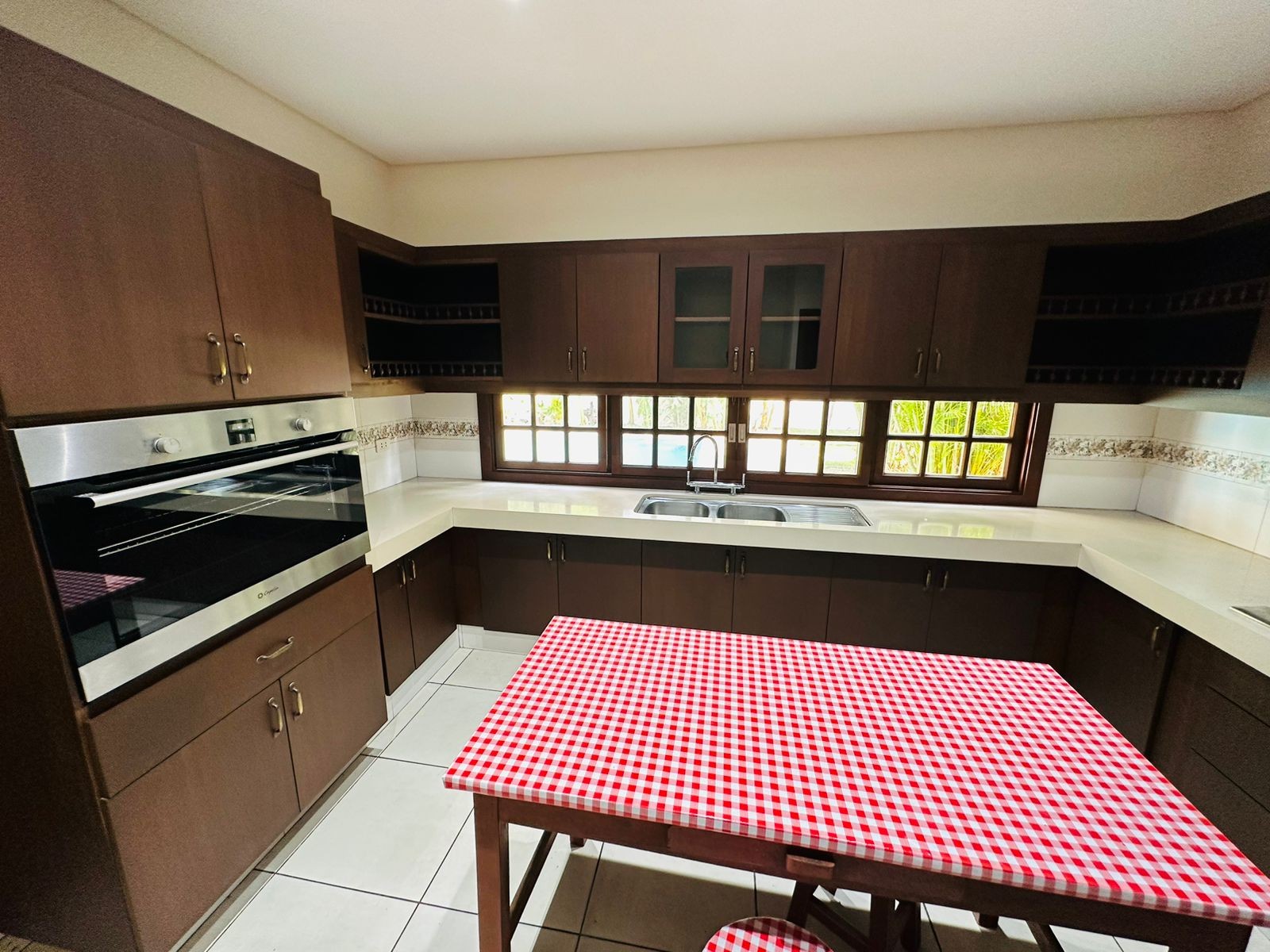 En Alquiler a $us 2,700 Foto 15