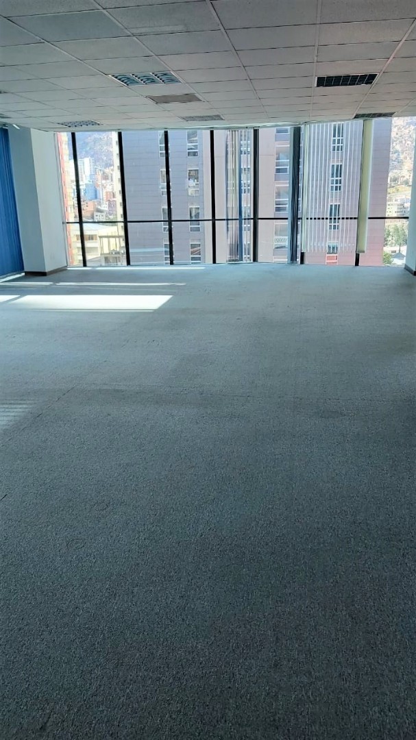 Oficina OFICINAS EN ALQUILER INMEDIACIONES PLAZA AVAROA Foto 2