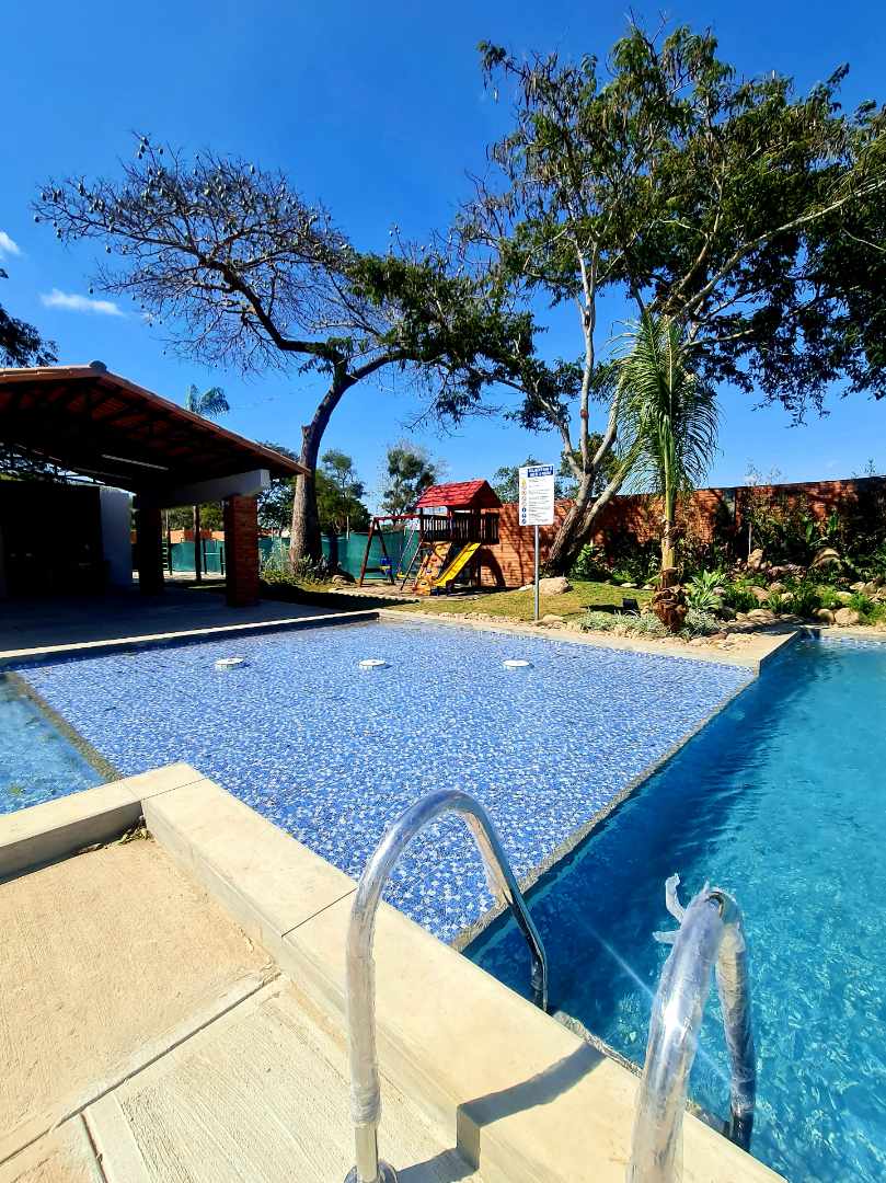 Casa Zona Norte 
km 8½ Banzer (Zona Col. Cambridge)
Condominio Las Palmeras 2 Foto 5