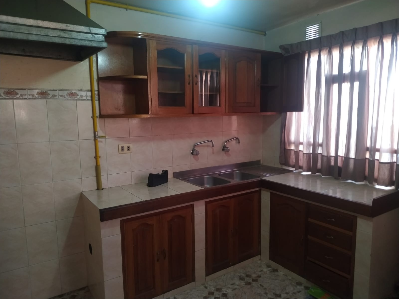 Casa en Miraflores en La Paz 6 dormitorios 5 baños 1 parqueos Foto 8