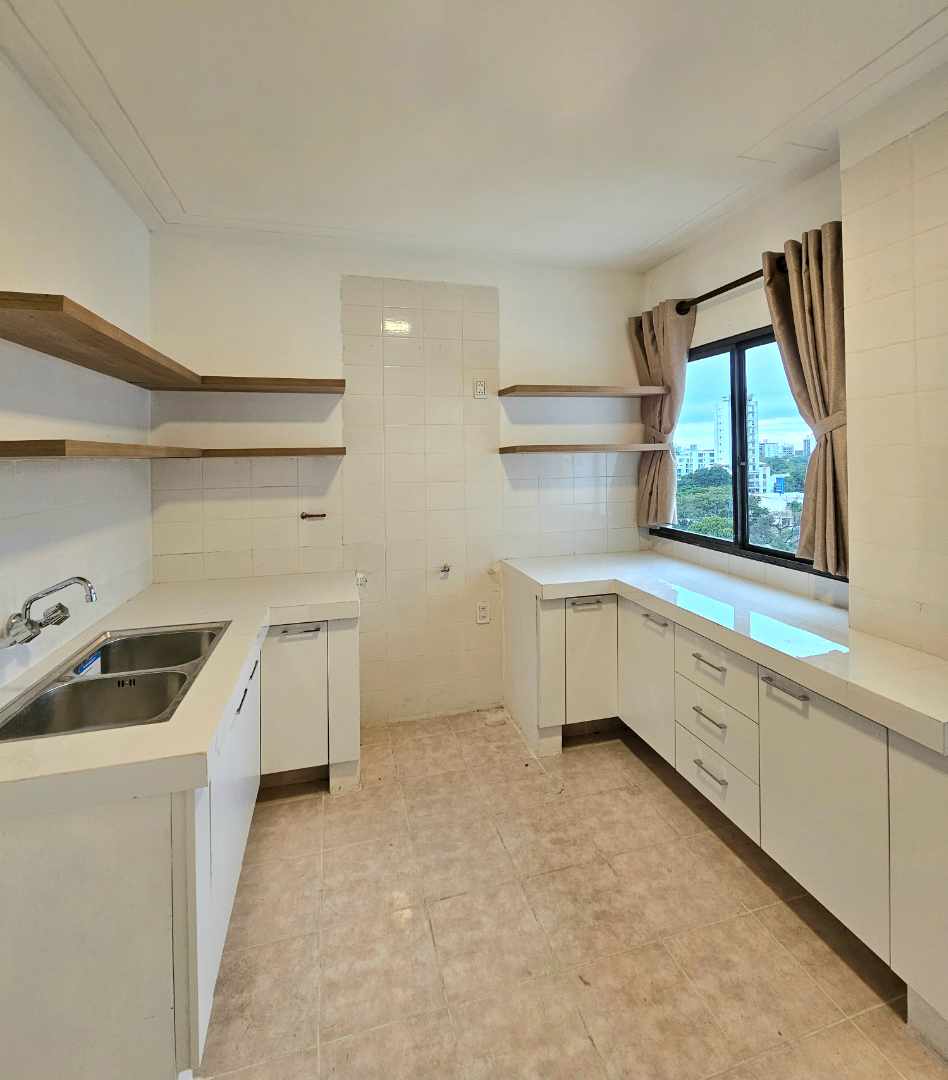 Departamento en AlquilerAv. Beni y Av. Trinidad 2do anillo  Foto 4