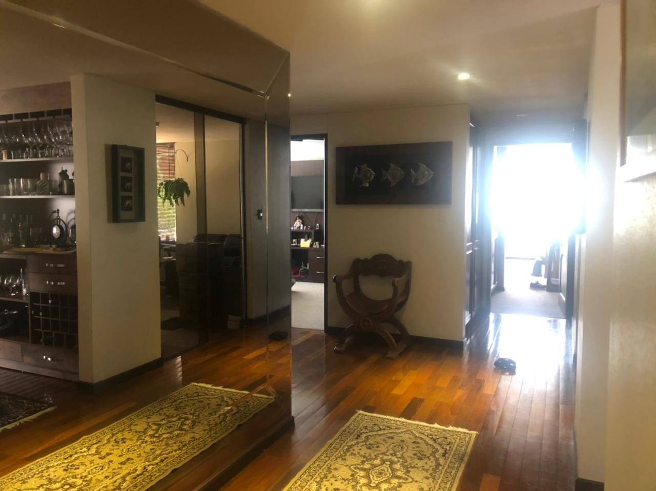 Departamento en Calacoto en La Paz 3 dormitorios 4 baños 1 parqueos Foto 2