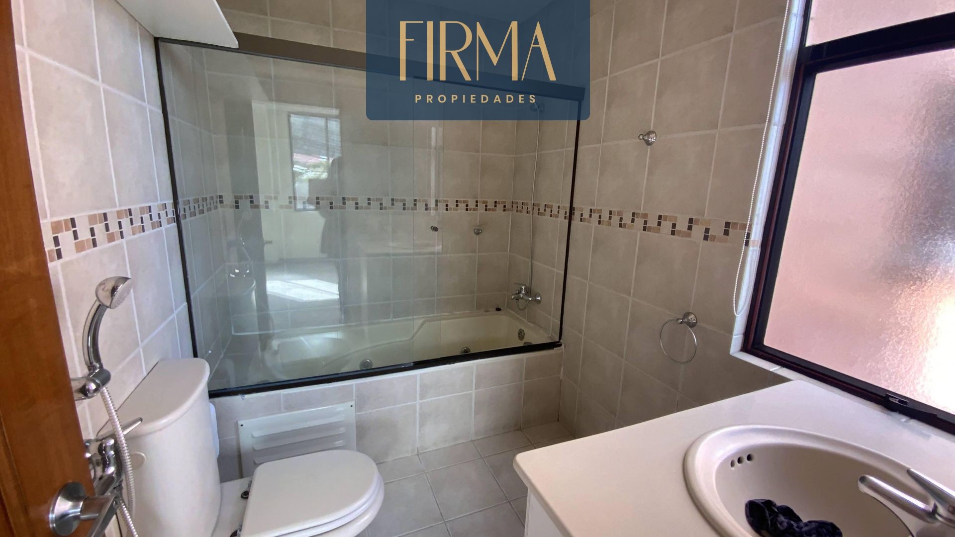 Departamento en AlquilerCalle 32. Av The Strongest Foto 11