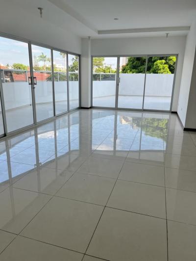 808321d43008be990856374d42568577953779