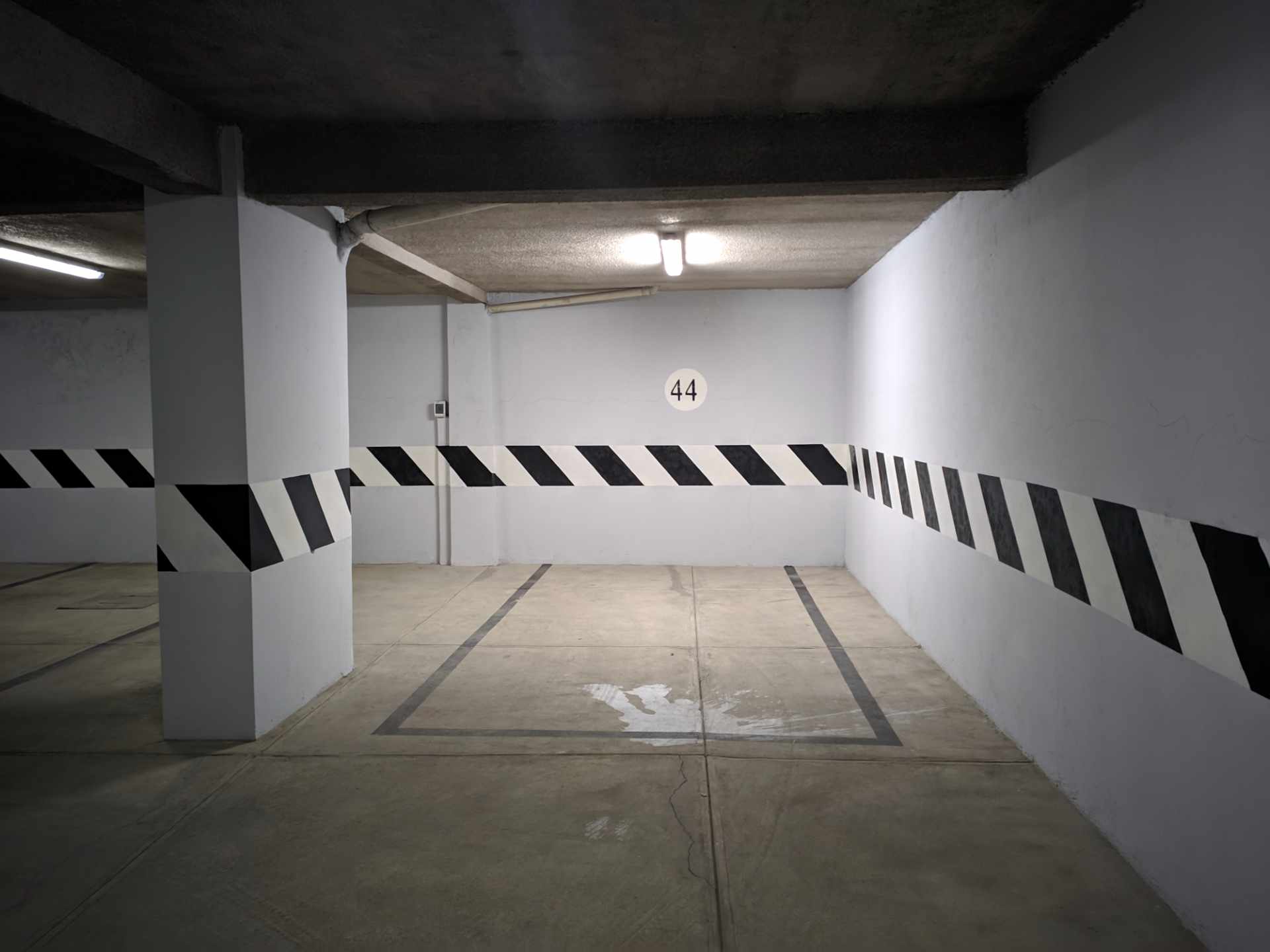 Departamento en VentaCalle L N°71. Achumani. Edificio Belfort. Departamento 7E Foto 2