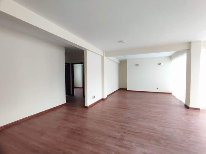 En Alquiler a Bs 3,200 Foto 4