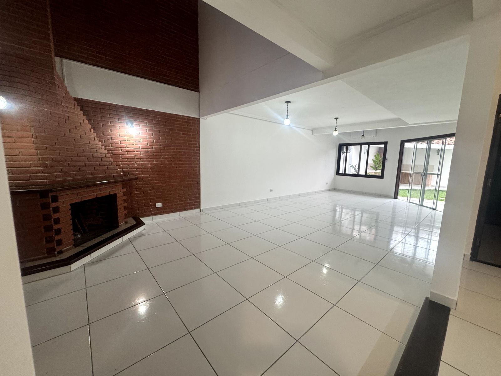 Casa en VentaEQUIPETROL BARRIO SIRARI 3 dormitorios 3 baños 1 parqueos Foto 2