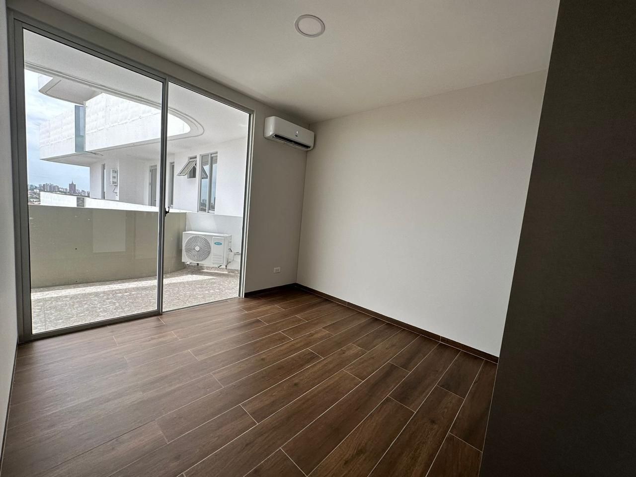 Departamento en VentaCURUPAU ISUTO 
DEPARTAMENTO EN VENTA 
DE 1 DORMITORIO !!!!!
APROVECHA  LOS ULTIMOS DEPARTAMENTOS  1 dormitorios 1 baños  Foto 16