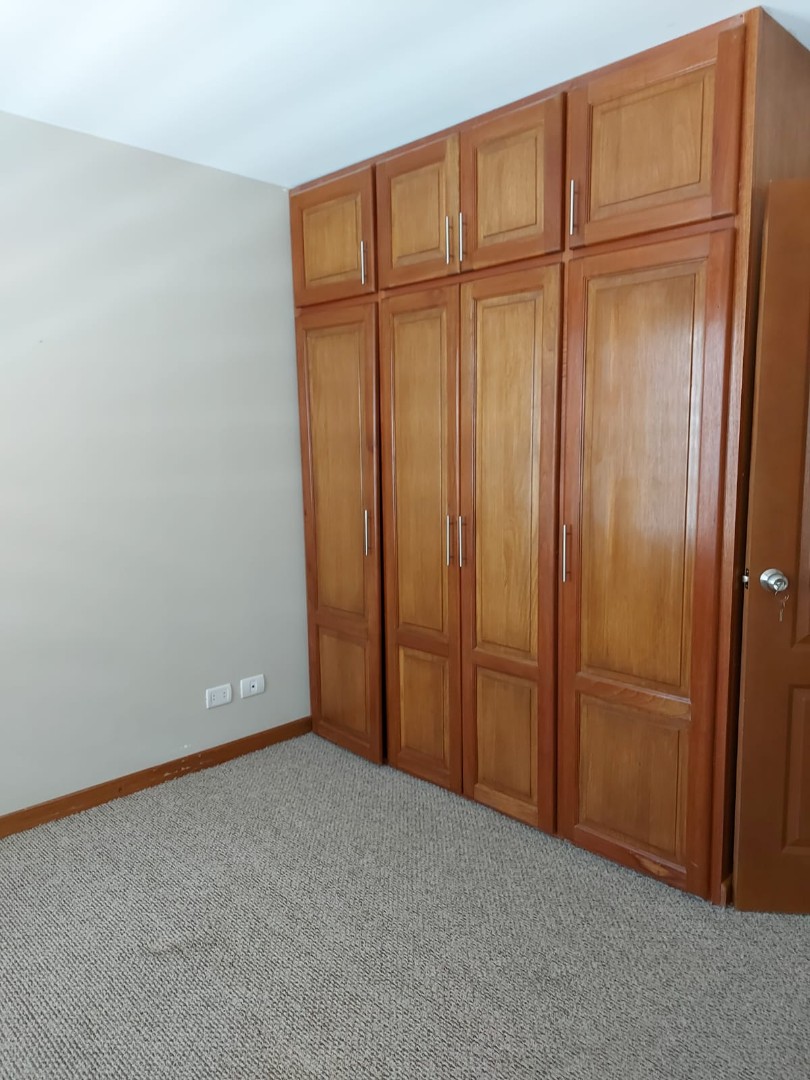 Departamento Calle 31 de Achumani  Foto 8