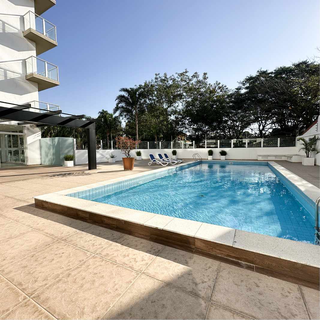 Departamento en VentaCond. San Francisco Norte, Av. Banzer entre 2do y 3er anillo 2 dormitorios 4 baños 1 parqueos Foto 6
