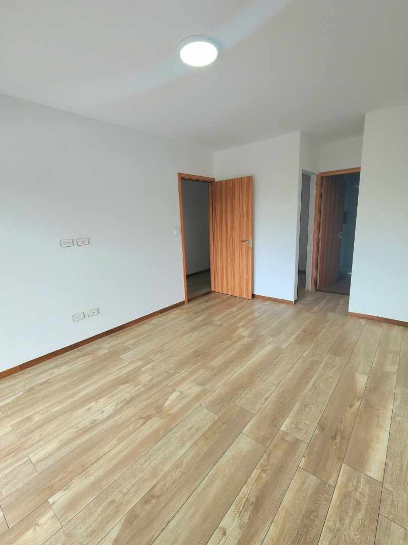 En Alquiler a Bs 6,350 Foto 18