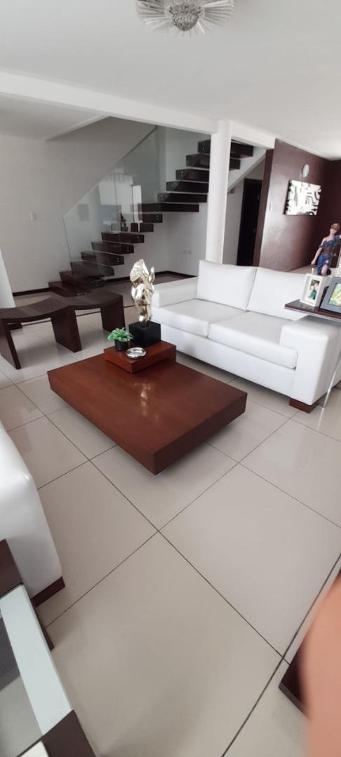 Casa en Venta2 anillo Av Alemana y Multualista 3 dormitorios 3 baños 2 parqueos Foto 4