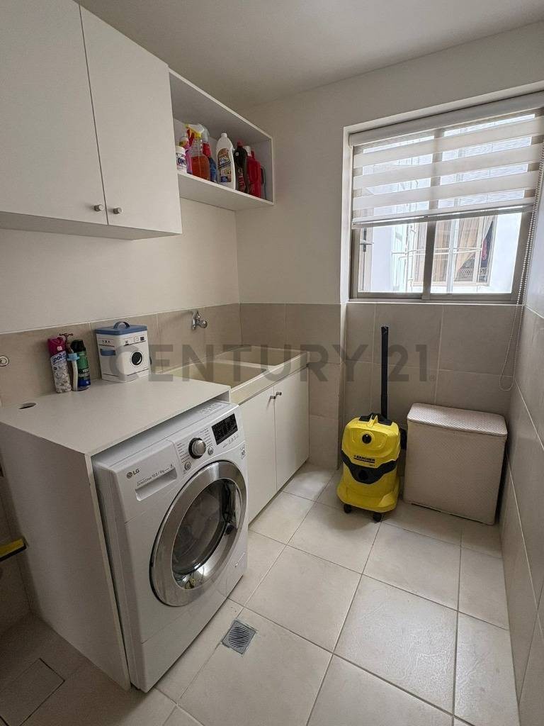 En Alquiler a $us 2,200 Foto 27