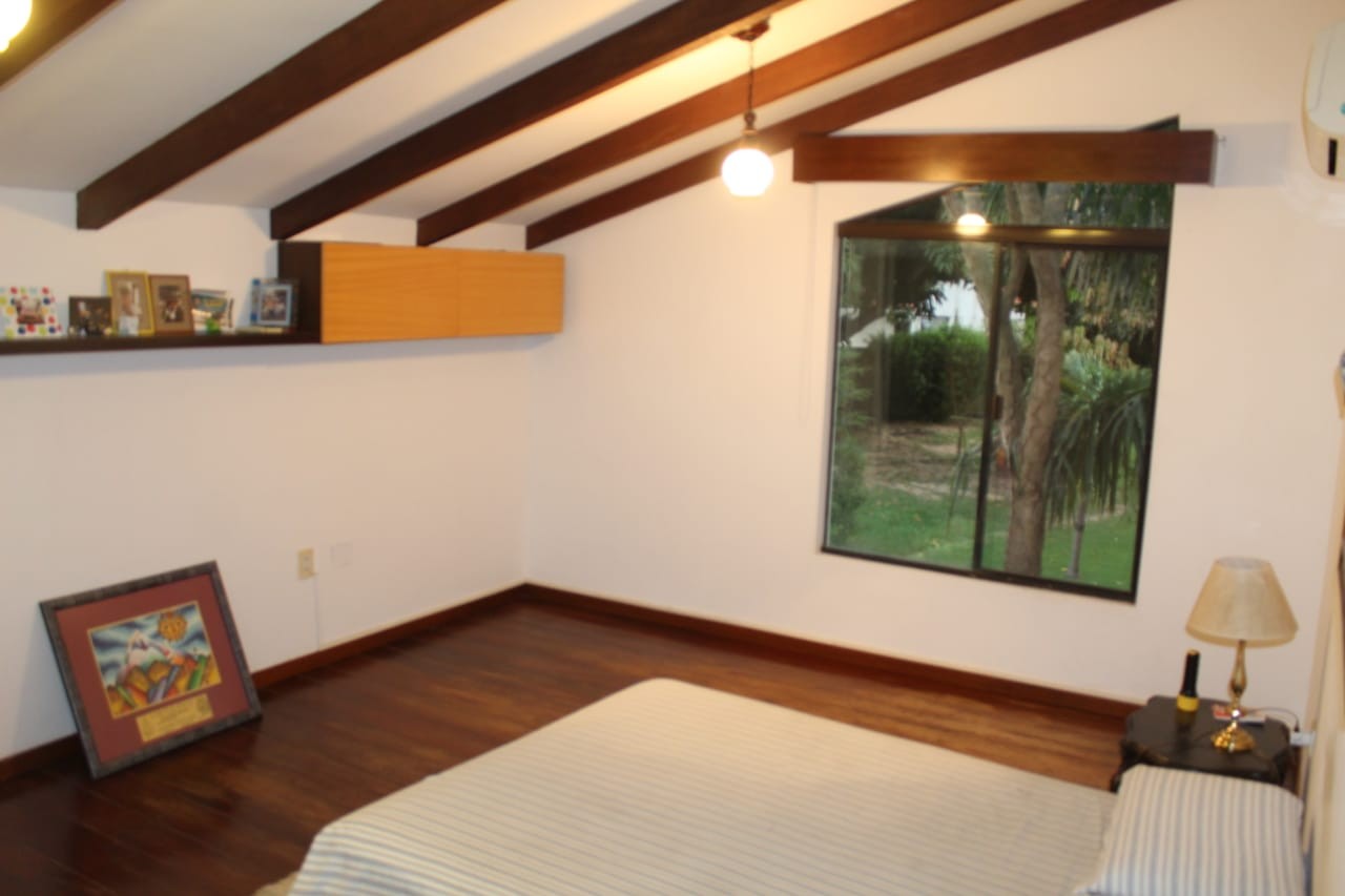 Casa en Urubó en Santa Cruz de la Sierra 4 dormitorios 4 baños 6 parqueos Foto 9