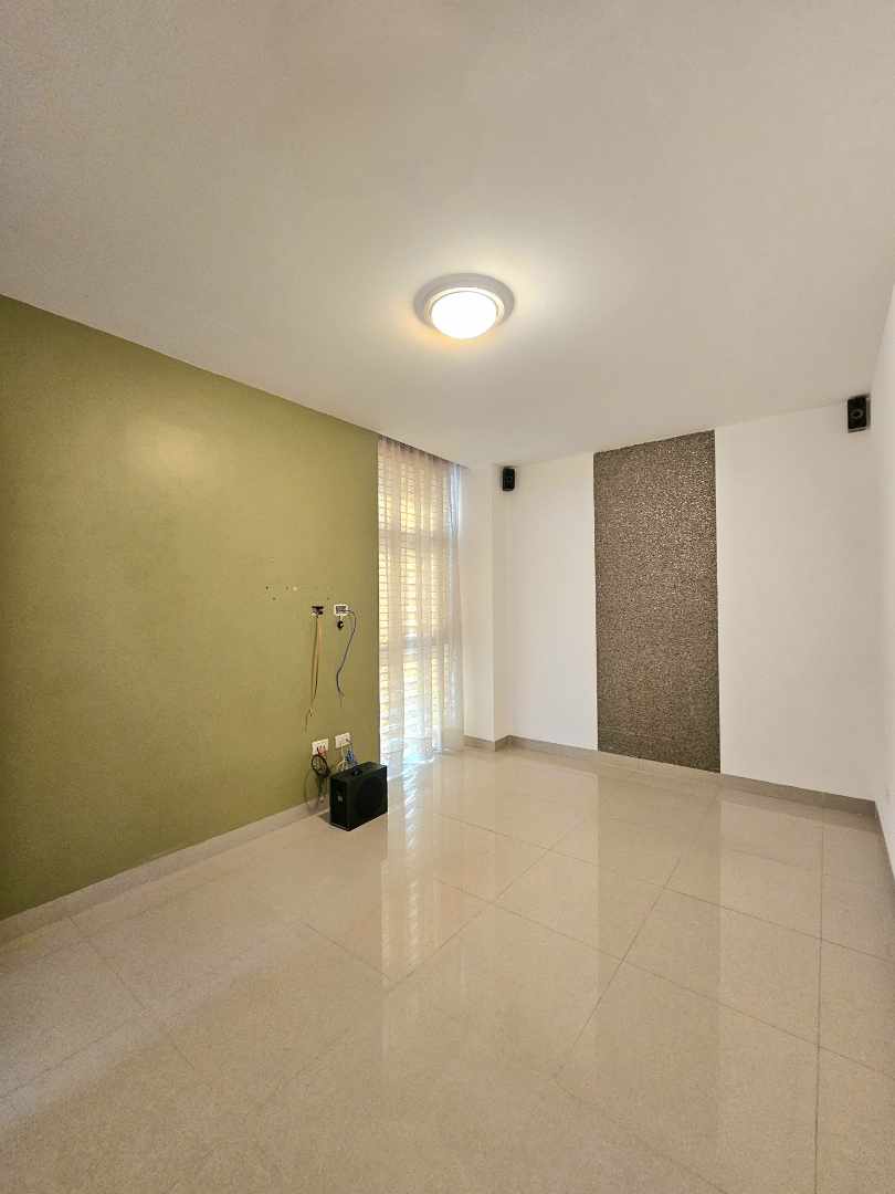 Departamento en AlquilerAV. BENI ENTRE 2 Y 3er ANILLO  3 dormitorios 3 baños 1 parqueos Foto 3
