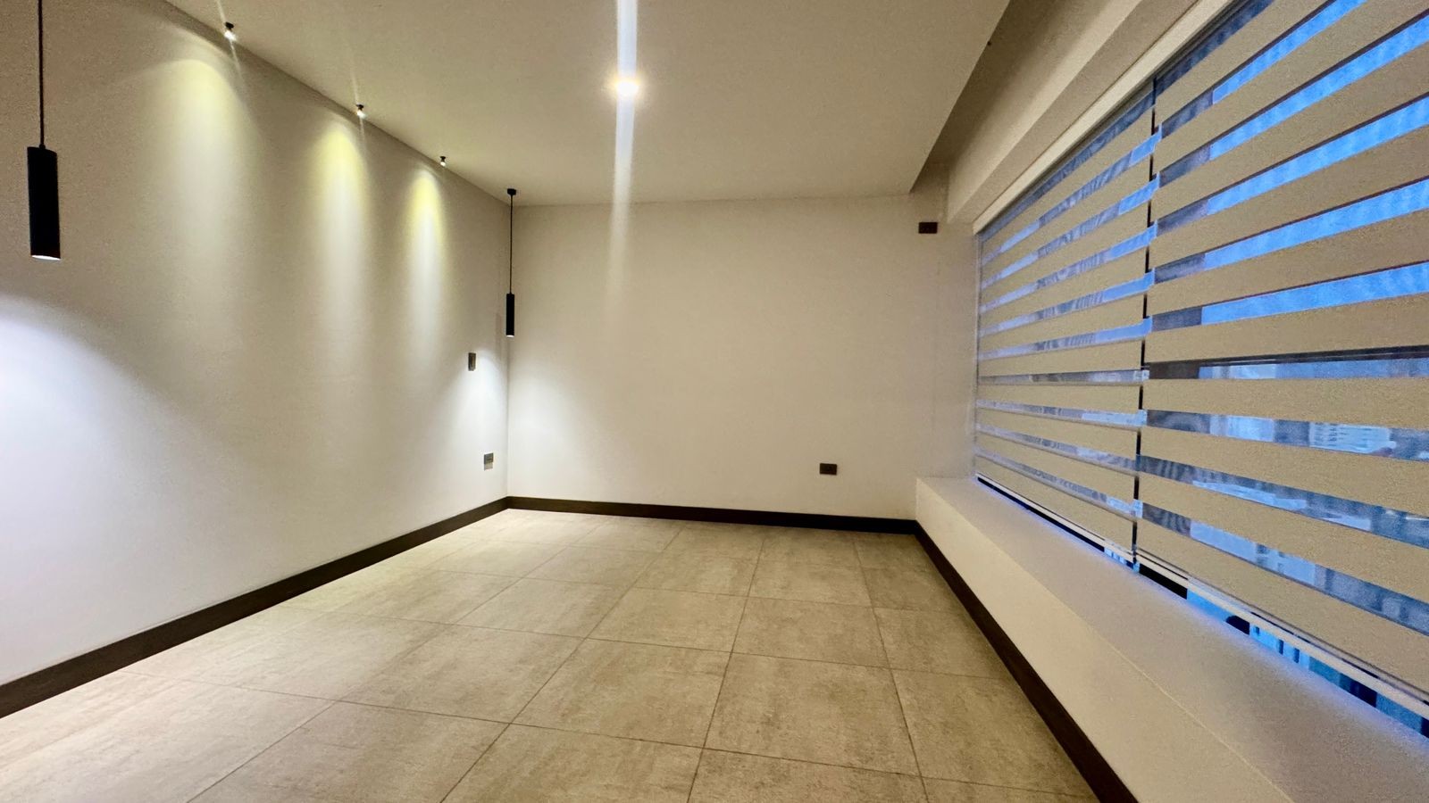 Departamento en Equipetrol en Santa Cruz de la Sierra 2 dormitorios 3 baños  Foto 11