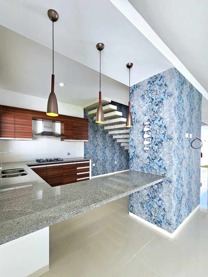 Casa en VentaUrubó 
CONDOMINIO AVENTURA 
Hermosa Casa completamente equipada! 3 dormitorios 3 baños 2 parqueos Foto 12