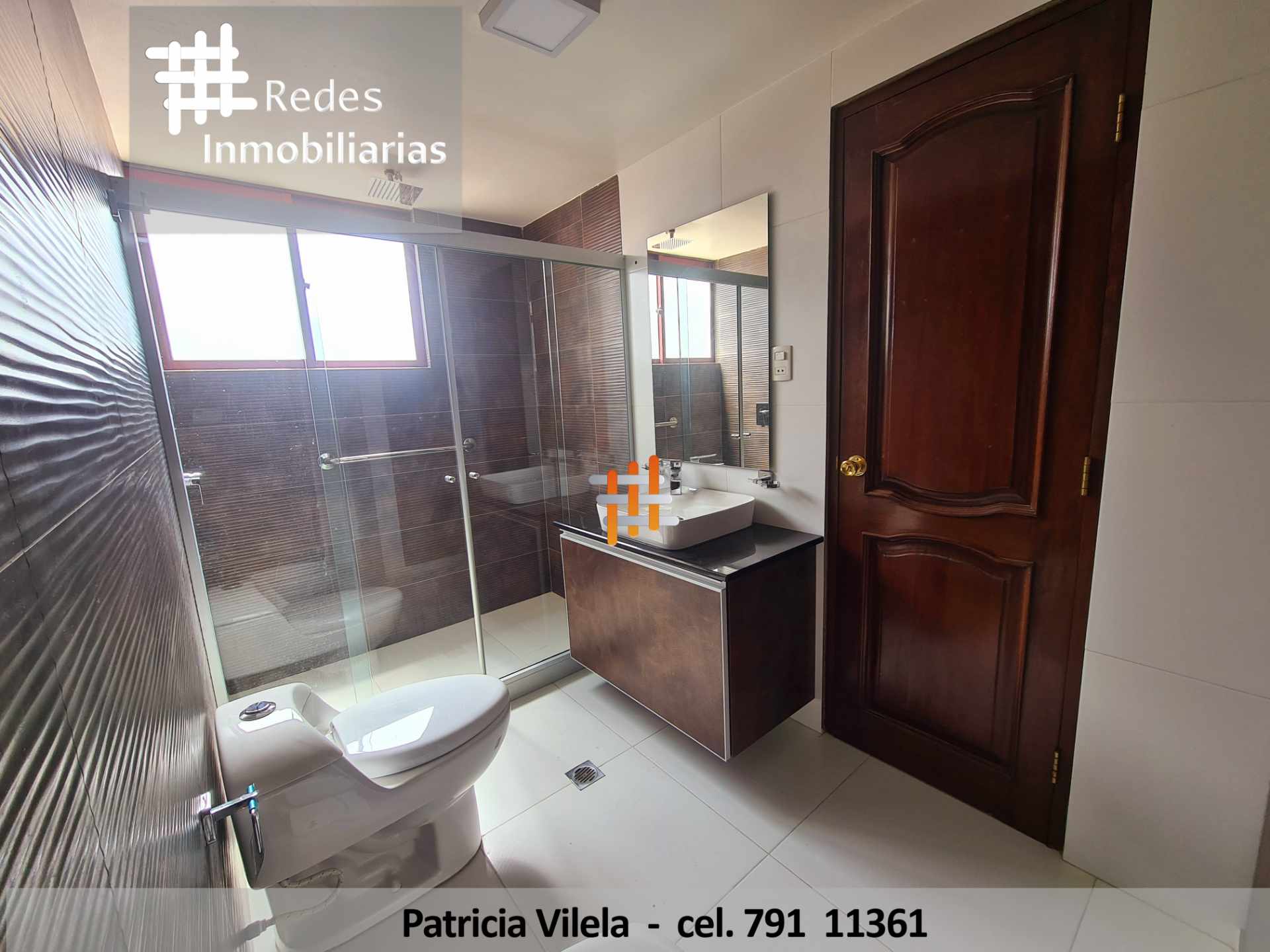 Departamento en VentaDEPARTAMENTO EN VENTA SOBRE AVENIDA ARCE  3 dormitorios 4 baños 1 parqueos Foto 13