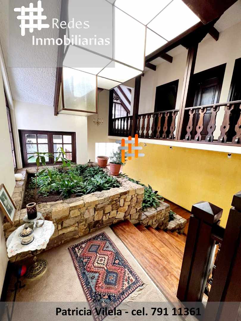 Casa en VentaCASA EN VENTA EN ACHUMANI 4 dormitorios 5 baños 2 parqueos Foto 8