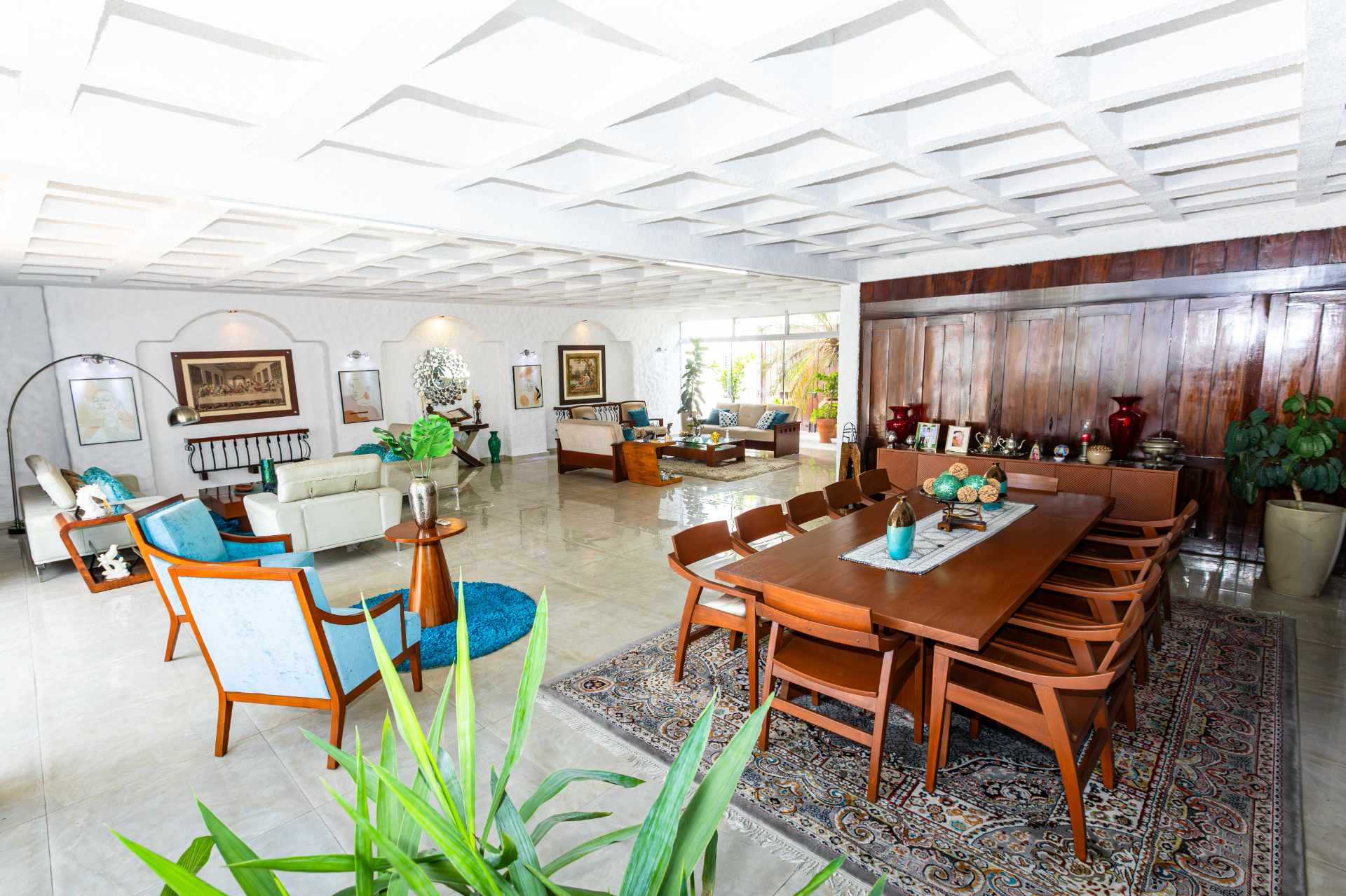 Casa Condominio Barrio Norte, sobre Av. Banzer y 4to anillo  Foto 7